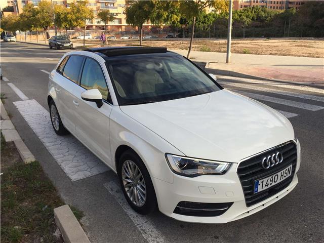 Audi A3 Sportback 1.6TDI Ambition de A Coruña 