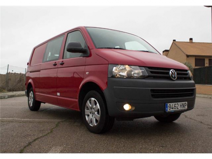 Volkswagen Transporter 2.0TDI BMT Techo Medio DSG 140 de Barcelona 